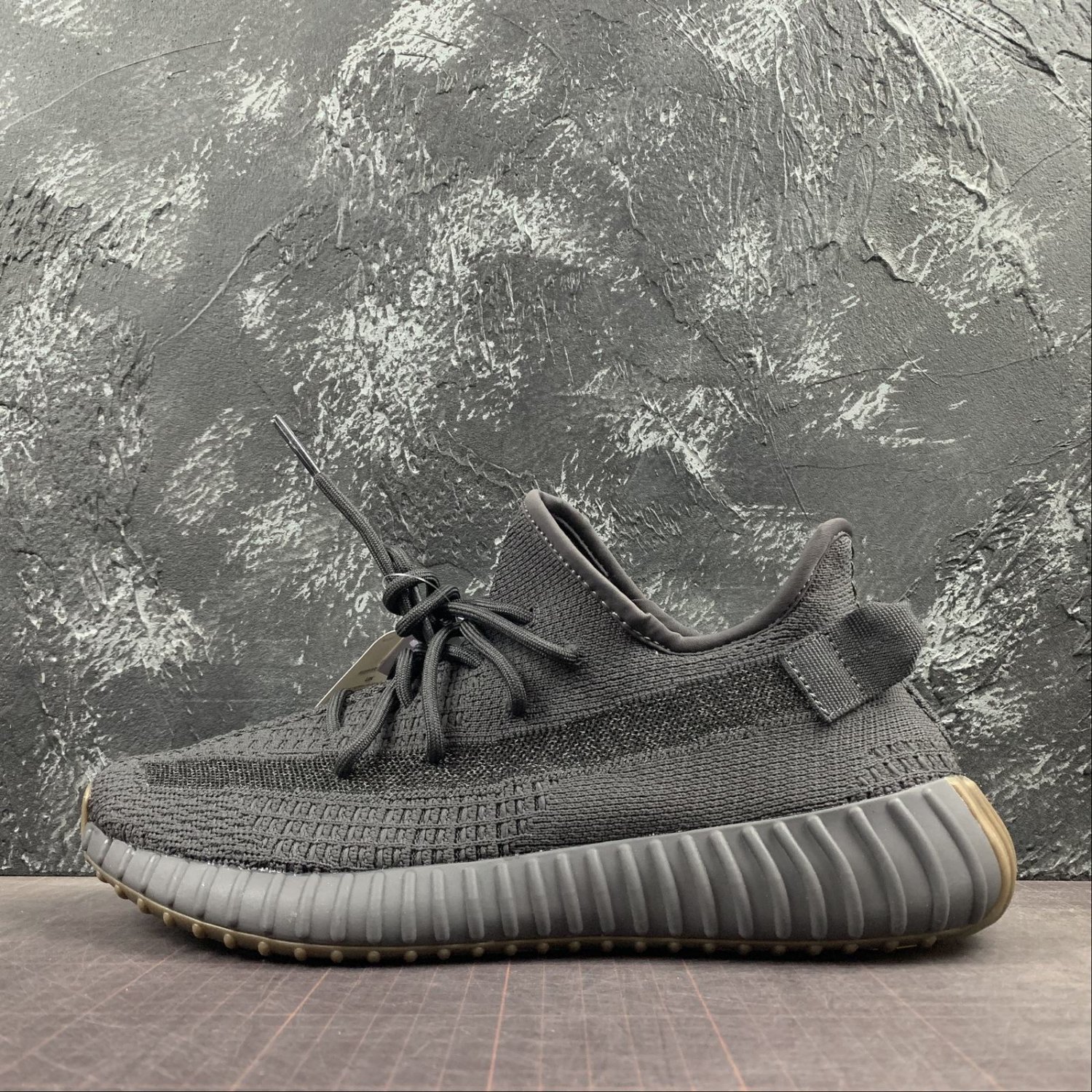 adidas Yeezy Boost 350 V2 \