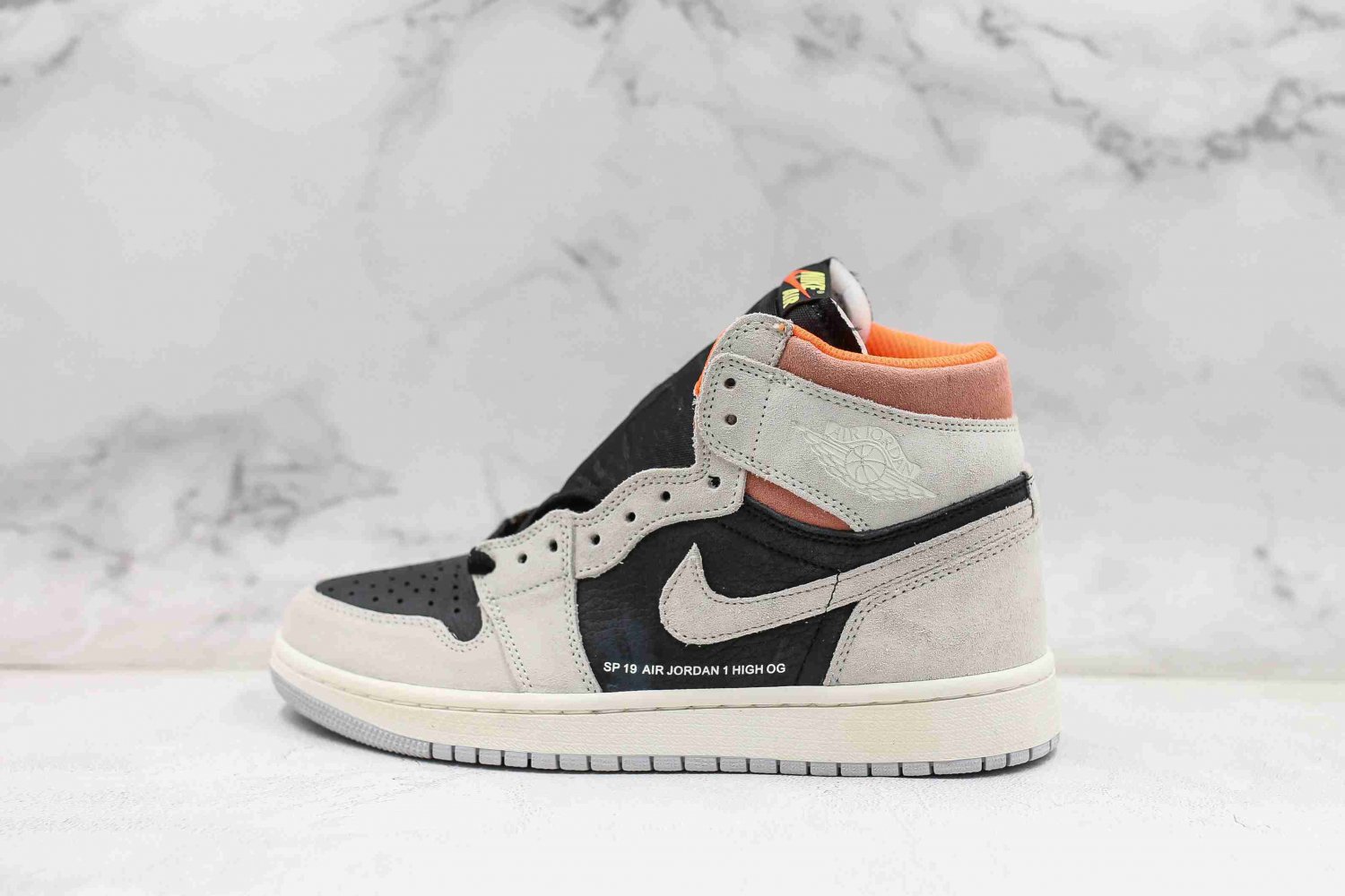 Jordan 1 Retro High Neutral Grey Hyper Crimson 555088-018