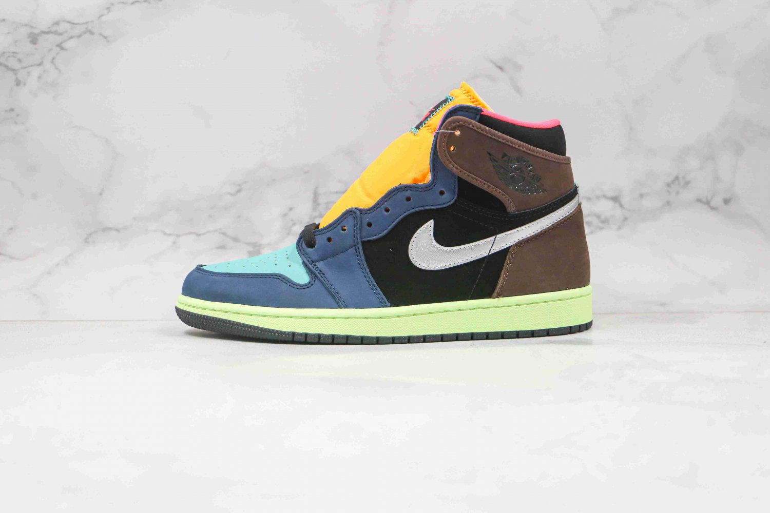 Nike Wmns Jordan 1 High OG &acirc;��Bio Hack&acirc;�� 555088-201