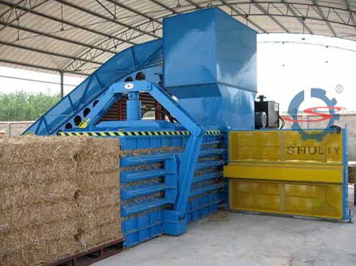 Horizontal hydraulic baler
