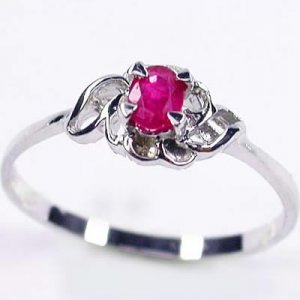 Brand 'LIYING' 925 Sterling Silver Ring with Natural Ruby