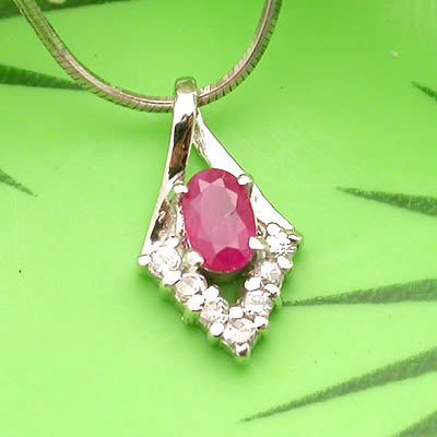 Brand 'LIYING' Elengant 925 Sterling Silver Pendant with Natural Ruby