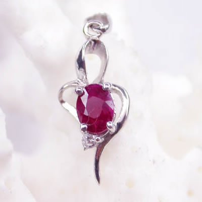 Brand 'LIYING'925 Sterling Silver Pendant with Natural Ruby