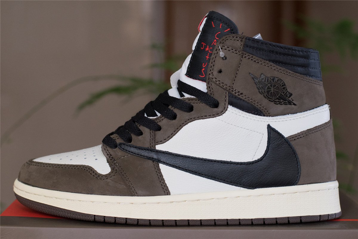 Jordan 1 Retro High Travis Scott