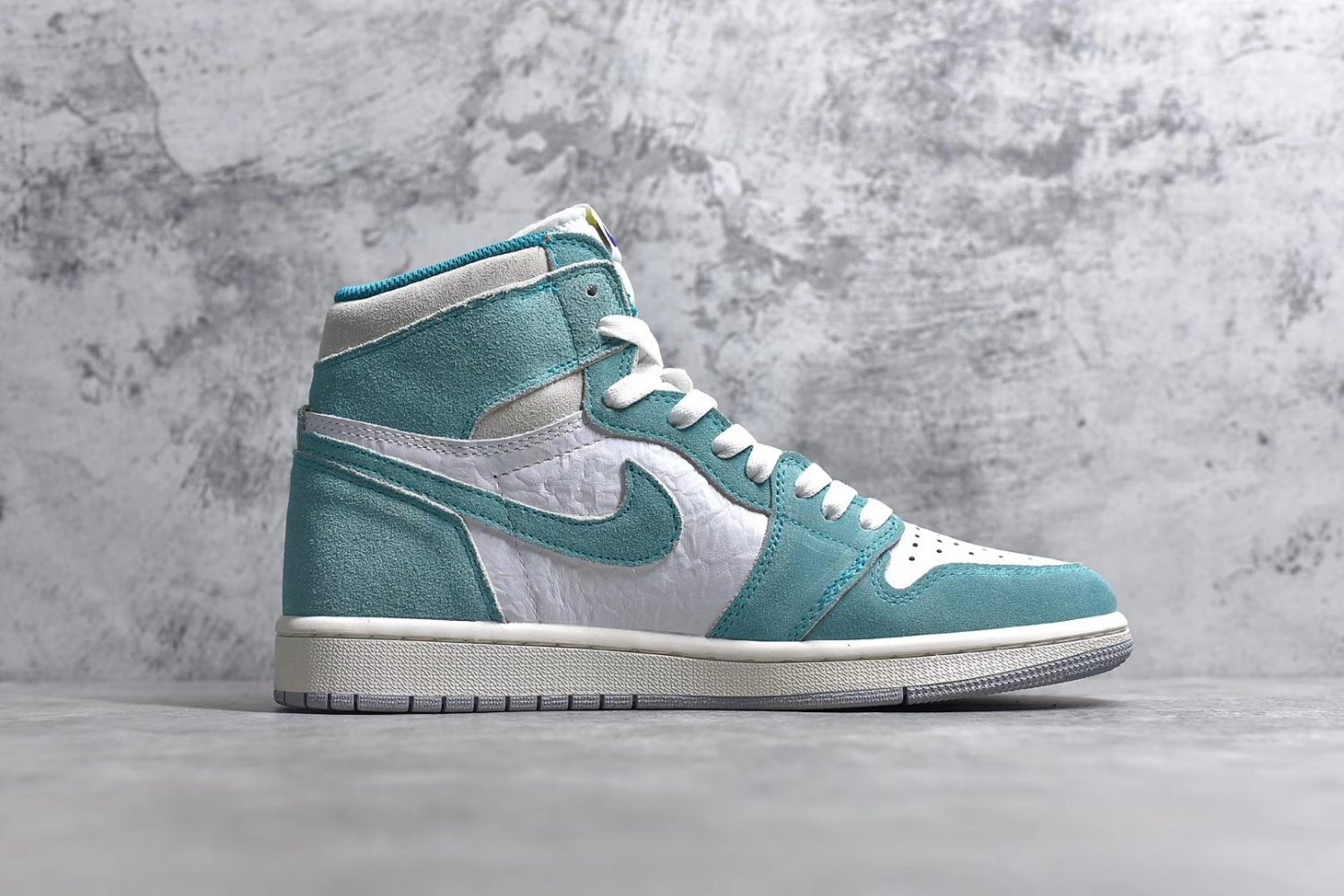 air jordan 1 turbo green outfit