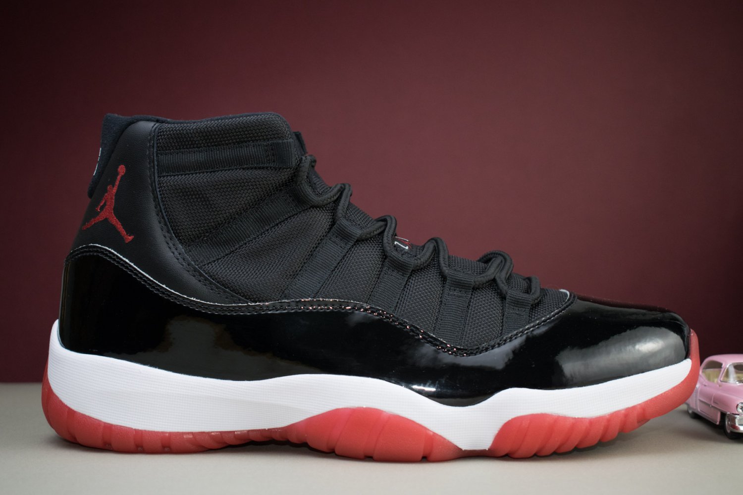 Jordan 11 Retro Playoffs Bred (2019) Black/Red