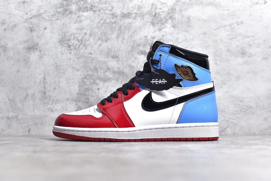 Jordan 1 Retro High Fearless UNC Chicago