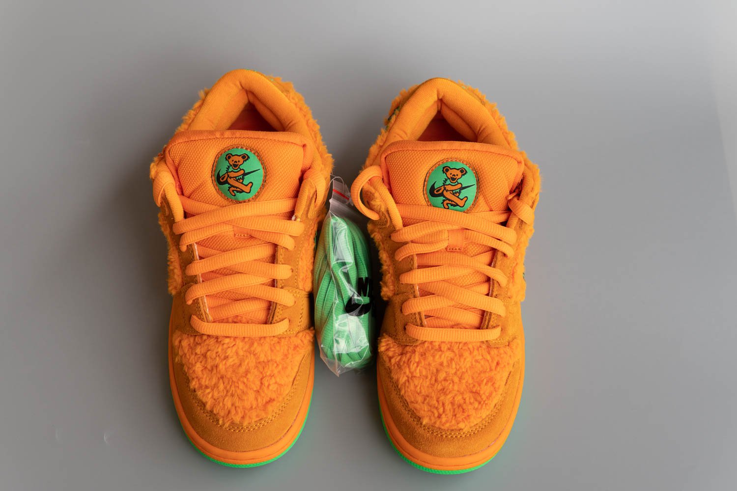 nike sb dunk low grateful dead bears orange