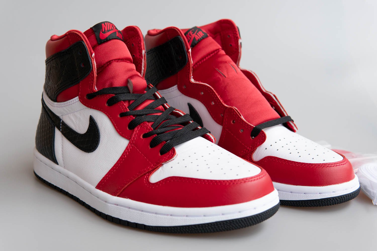 jordan 1 satin snake chicago on feet