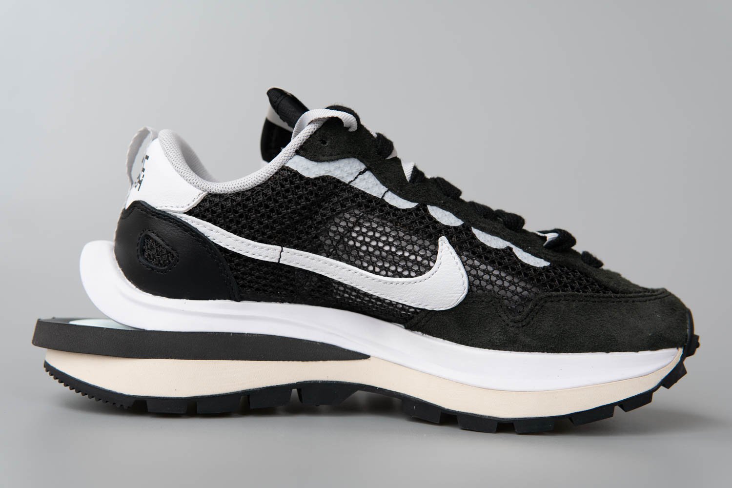 Nike Vaporwaffle sacai Black White