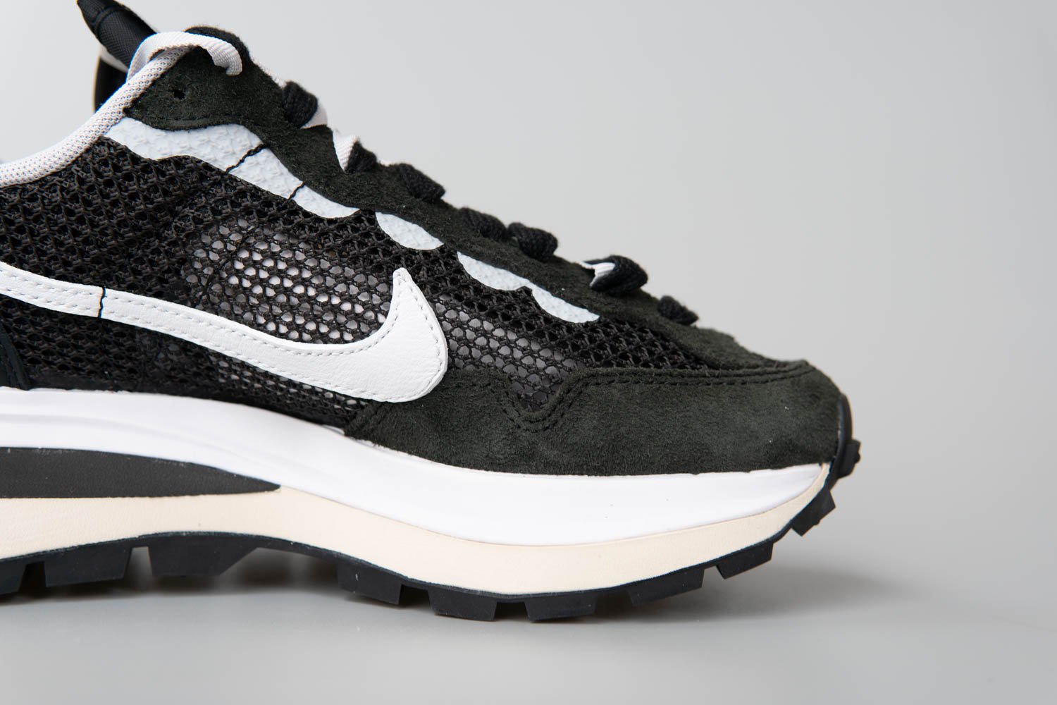 Nike Vaporwaffle sacai Black White