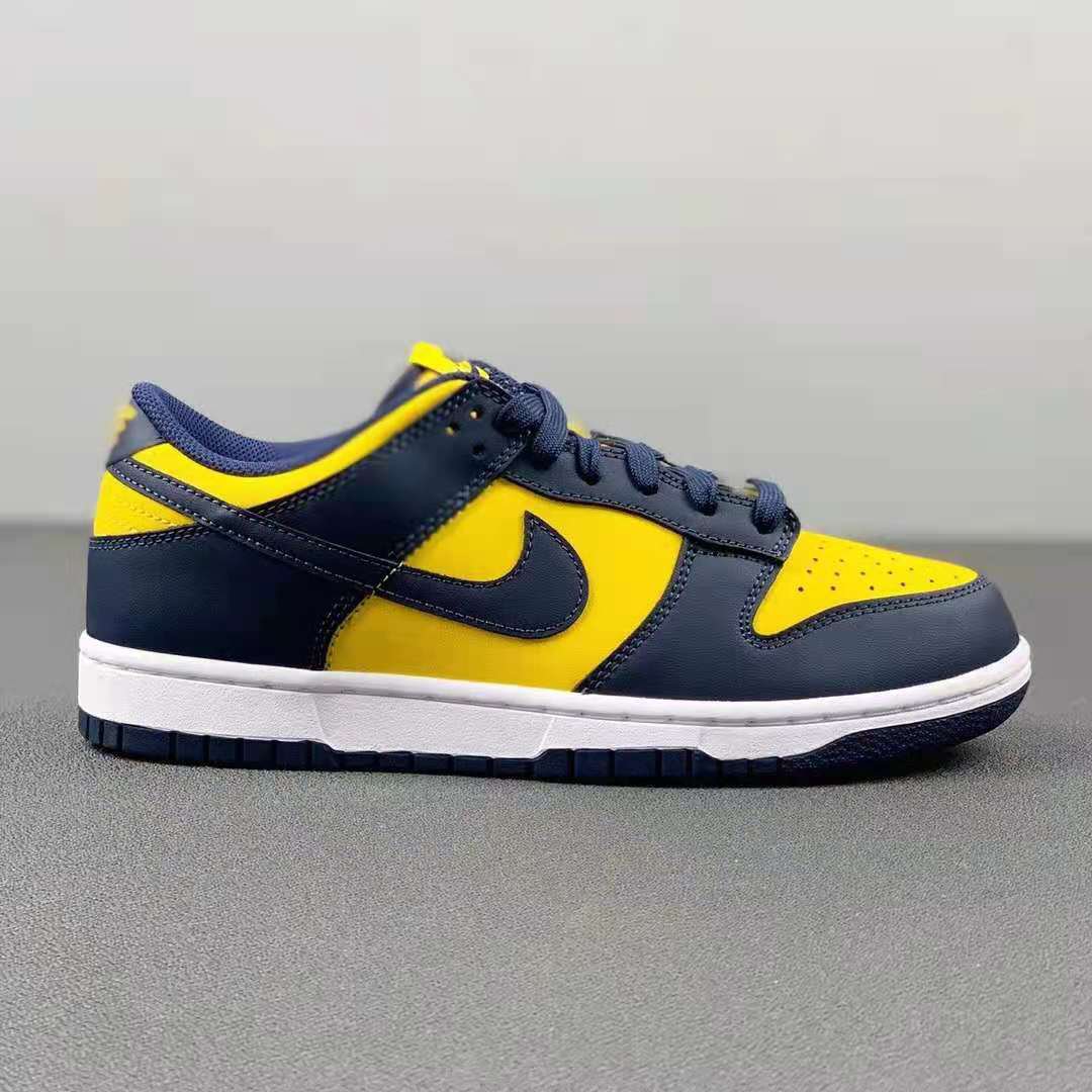 nike dunk low michigan stores