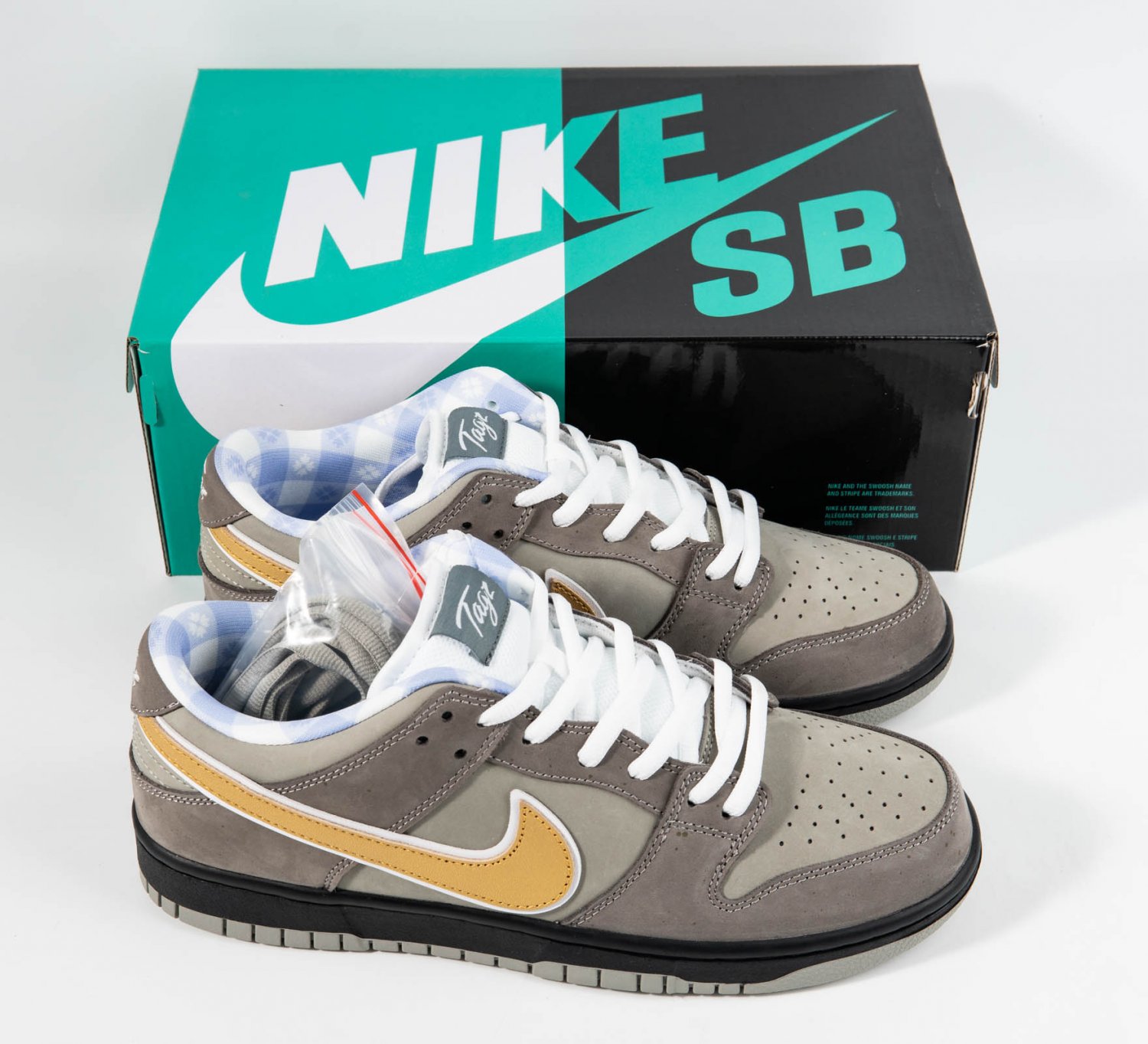 Nike SB Dunk Low Grey Lobster Oil Spills