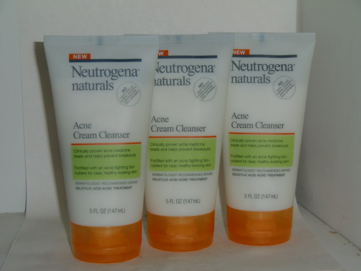 Neutrogena Naturals Acne Cream Cleanser w/ Salicylic Acid