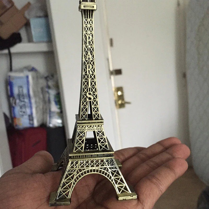 Paris Eiffel Tower Miniaturas Desk Figurine