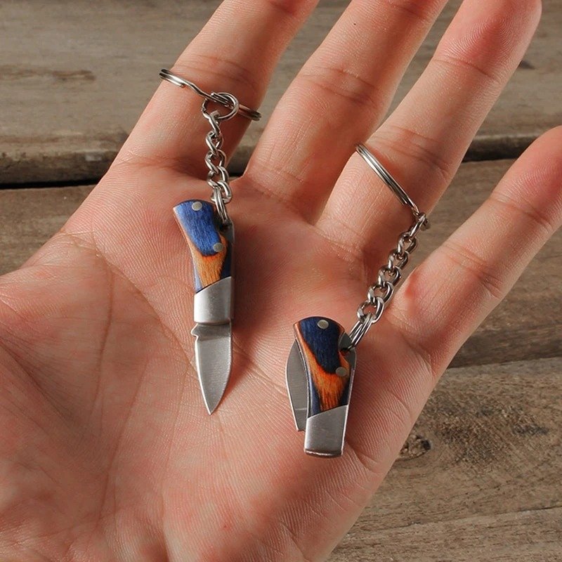 Portable Folding Mini Knife Keychain