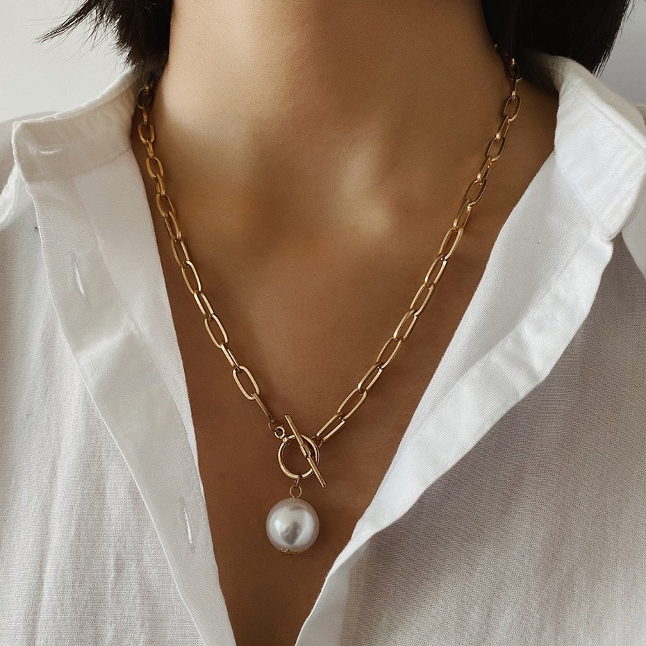 Baroque Pearl Pendant Necklace