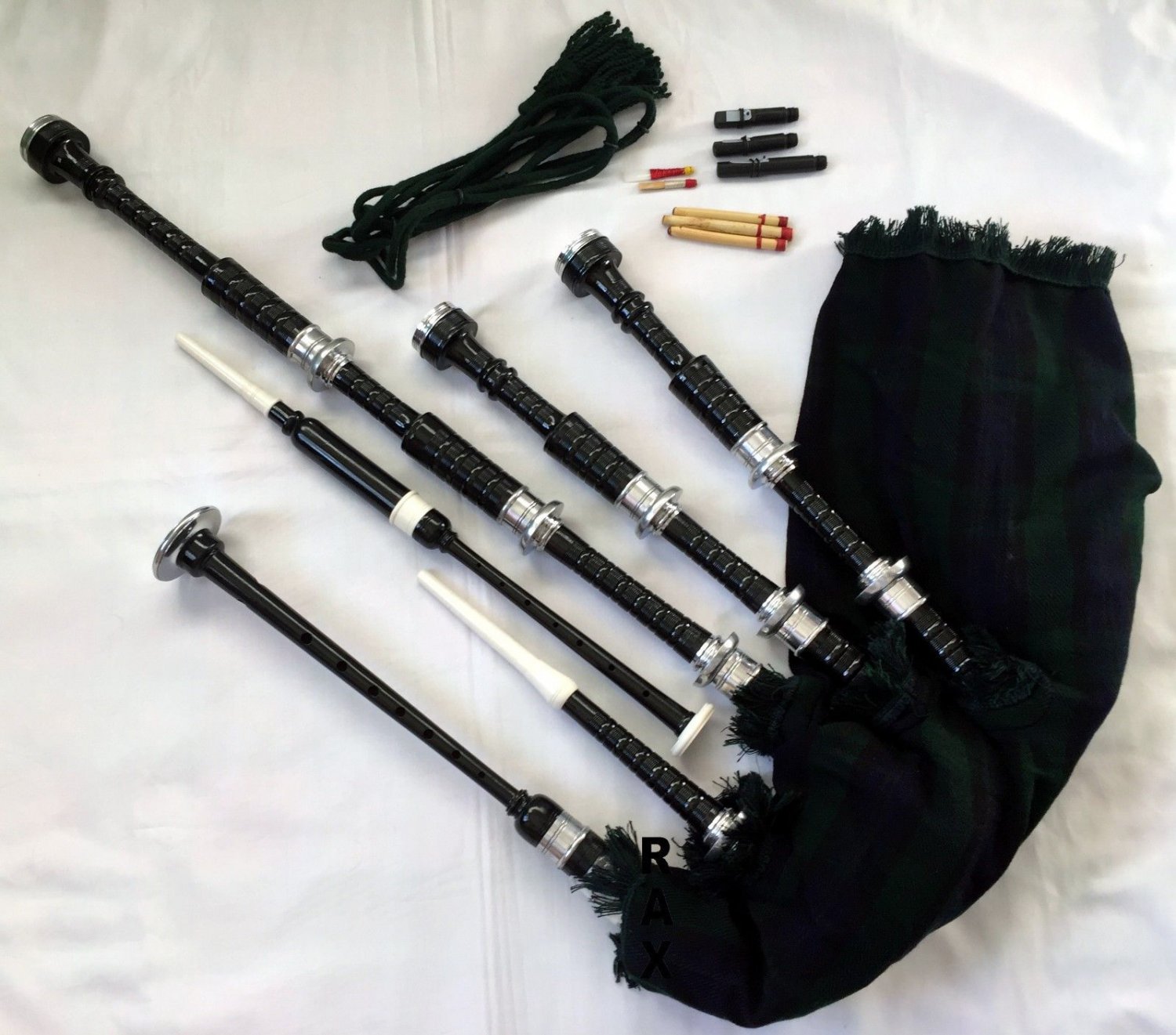 SCOTTISH GREAT HIGHLAND BAGPIPE ROSEWOOD BLACK COLOR SILVER PLAIN MOUNTS