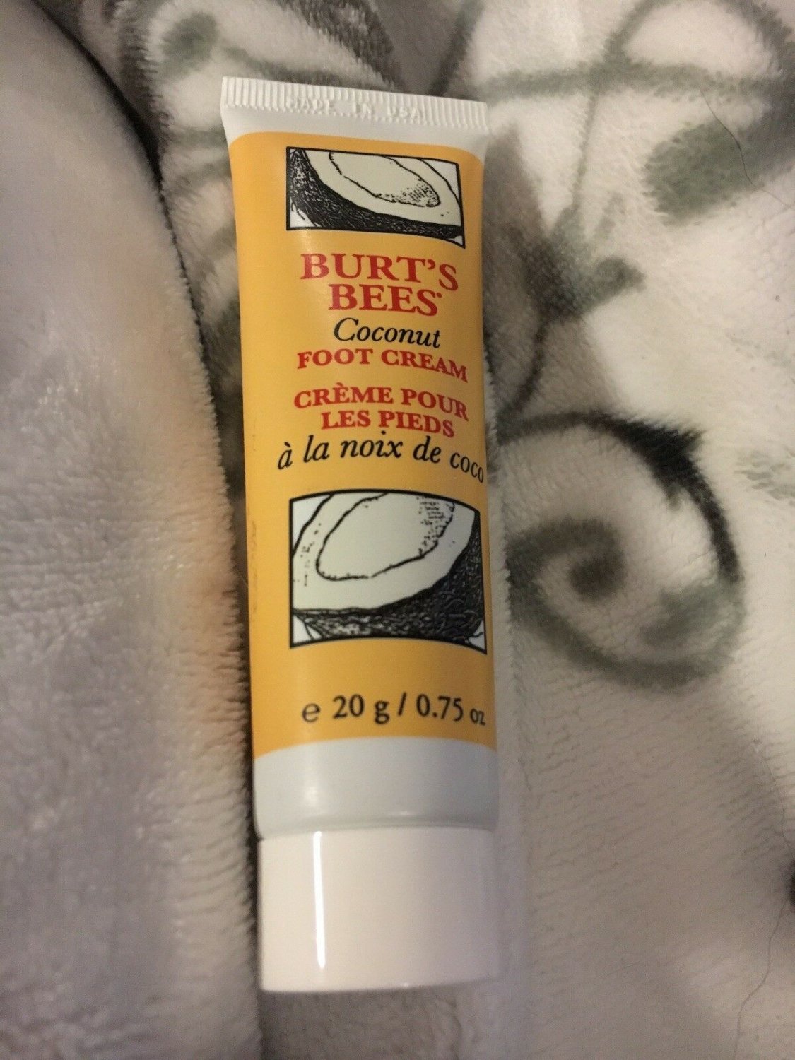 burt's bees cbd hand and foot cream
