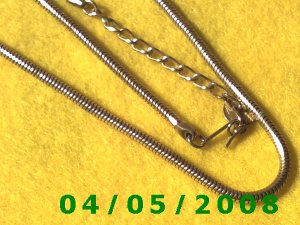 Gold Necklace    E5017