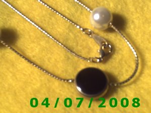 Gold Necklace w/Charms     E6002