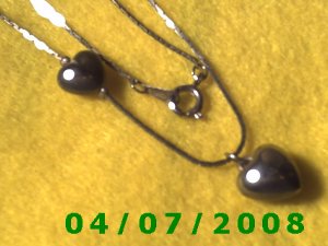 Gold Necklace w/Hearts     E6004