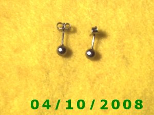 Silver Pierced Earrings     Q002