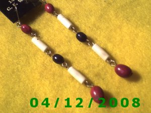 Pierced Earrings     Q1010