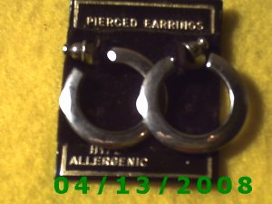 Circle Silver Pierced Earrings         Q2029
