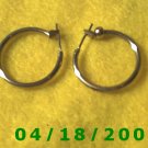Gold Hoop Pierced Earrings    Q3016