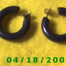 Black Hoop Pierced Earrings    Q3017