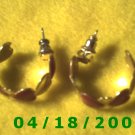 Gold Hoop Pierced Earrings w/Hearts    Q3019