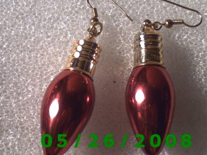 Red Light Bulb Pierced Earrings     C018