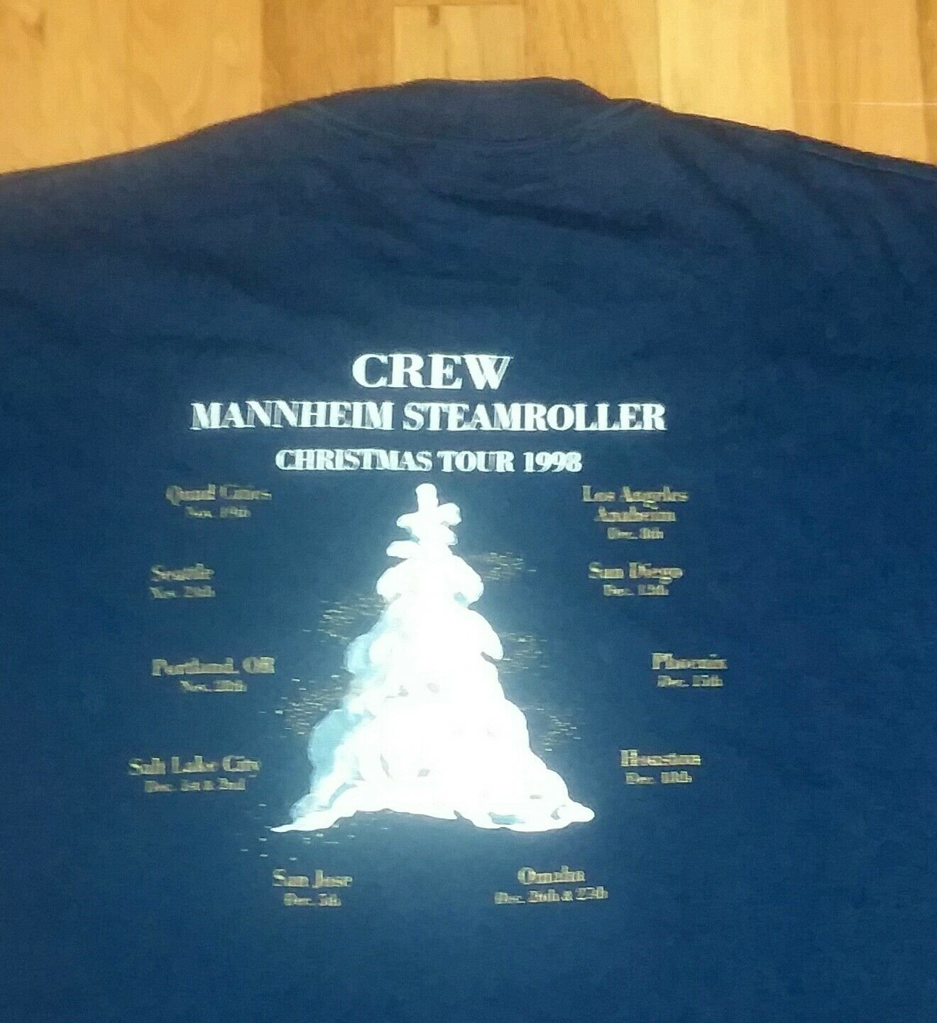 vintage MANNHEIM STREAMROLLER CHRISTMAS CONCERT CREW t shirt XL tour 03262019
