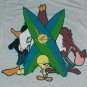 Looney Tunes Taz Tweety Bird Daffy Duck beach surf club gray t shirt L cartoon