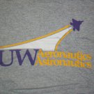 Washington Huskies Astronauts Engineer College vintage t shirt M space boeing