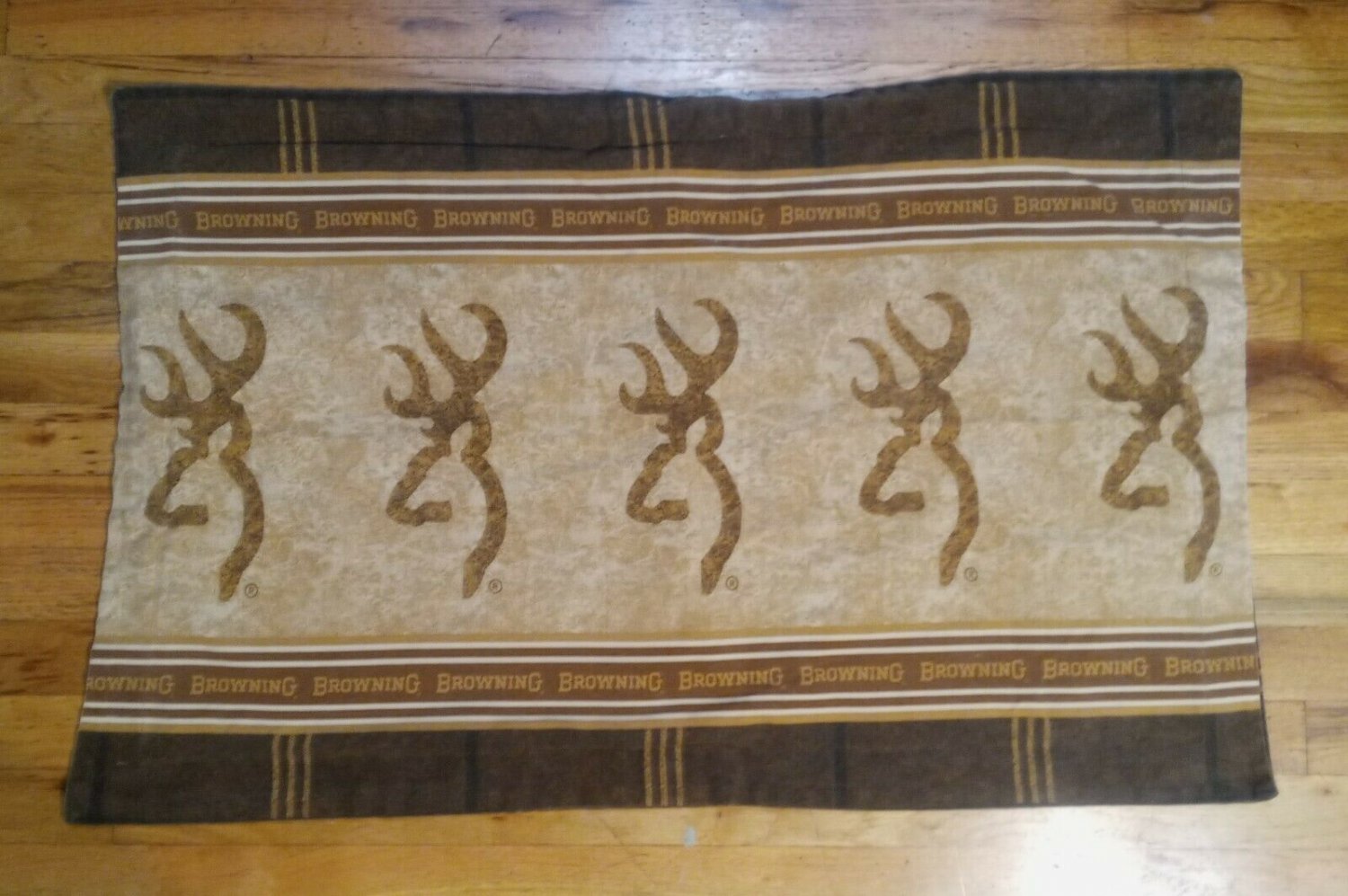Browning Rifle Deer Hunting Lodge Cabin double pillow case rare vintage outdoor