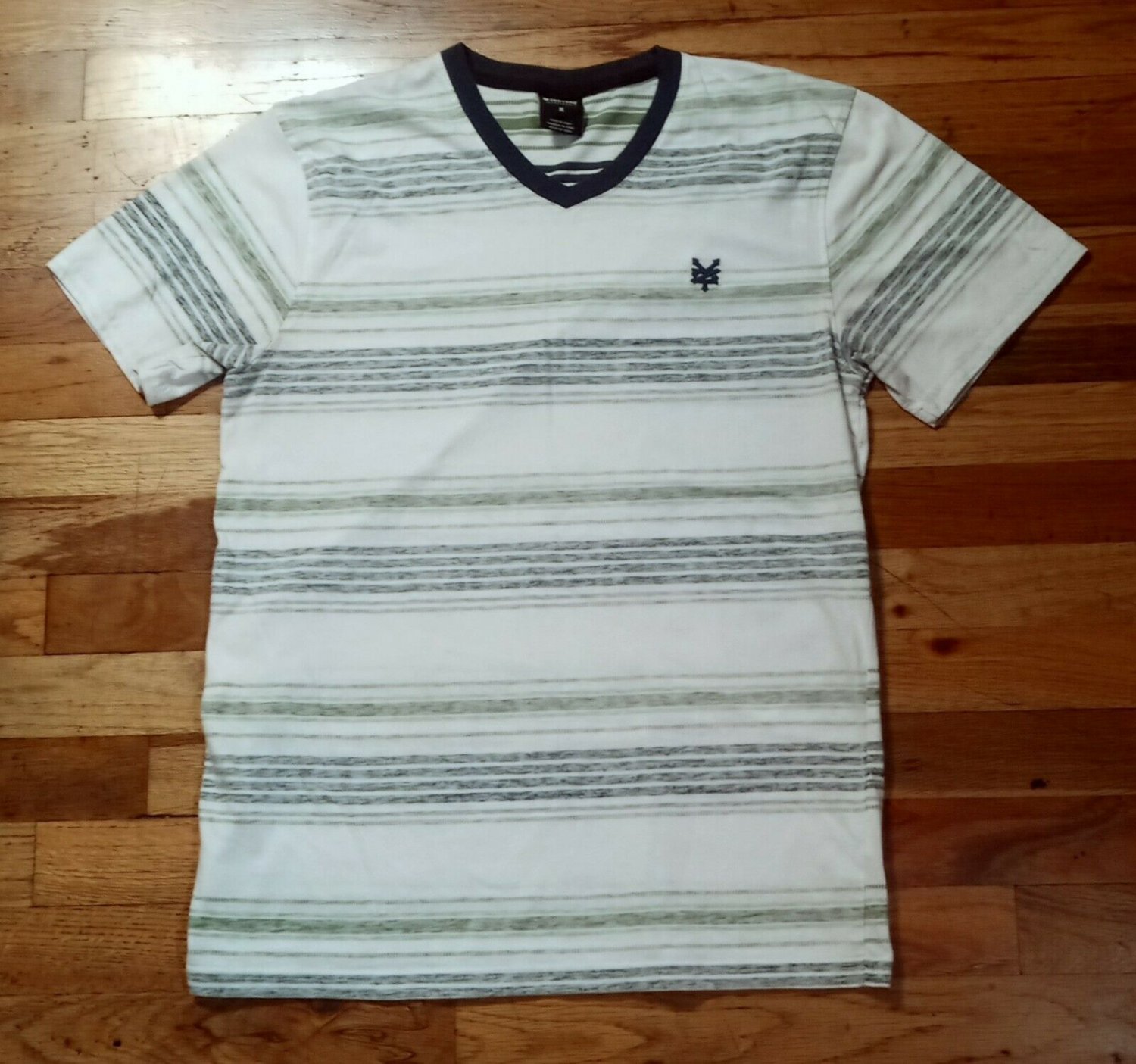 new Zoo York Inside Out V-neck shirt M 60/40 medium strips nwot