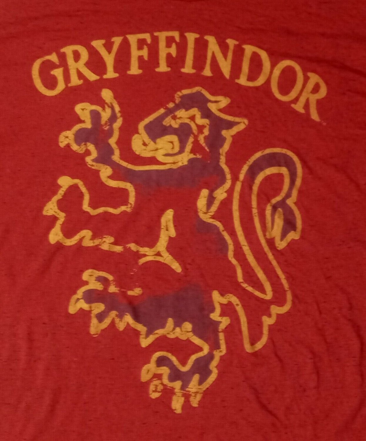new Harry Potter Gryffindor t shirt XL Wizarding World distressed graphics