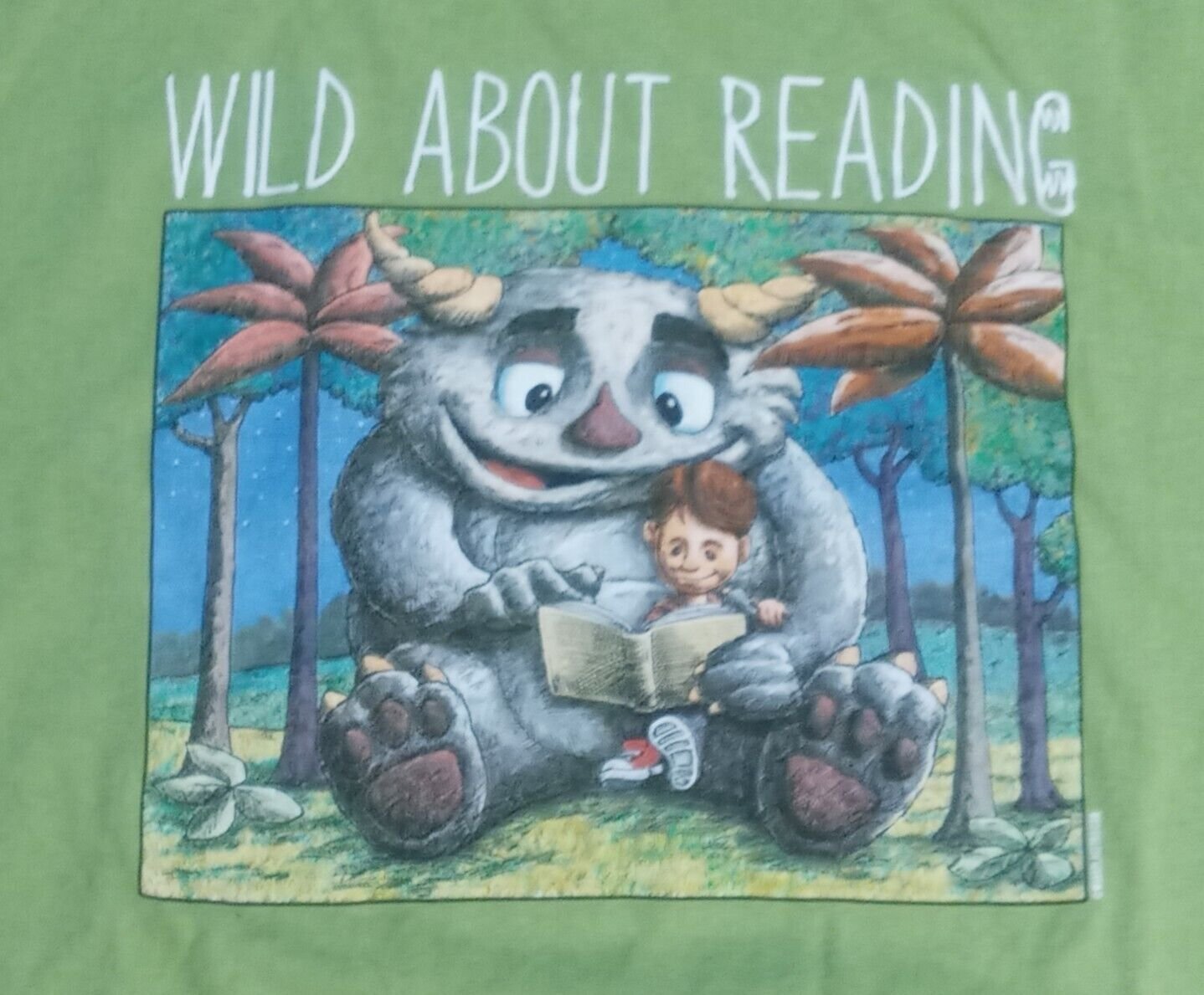 Where Wild Things Are about reading book t shirt L fantasy monsters