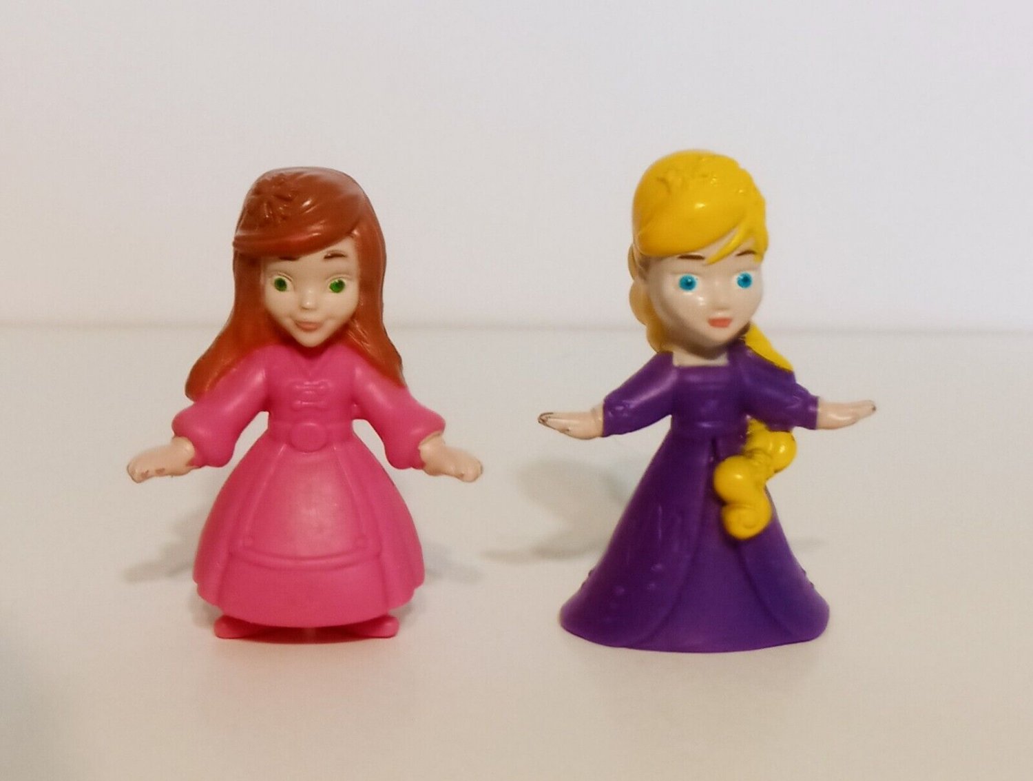 BOLEY Ice Princess Sisters for Life 2 figure lot Anna Elsa Polly Pocket Size
