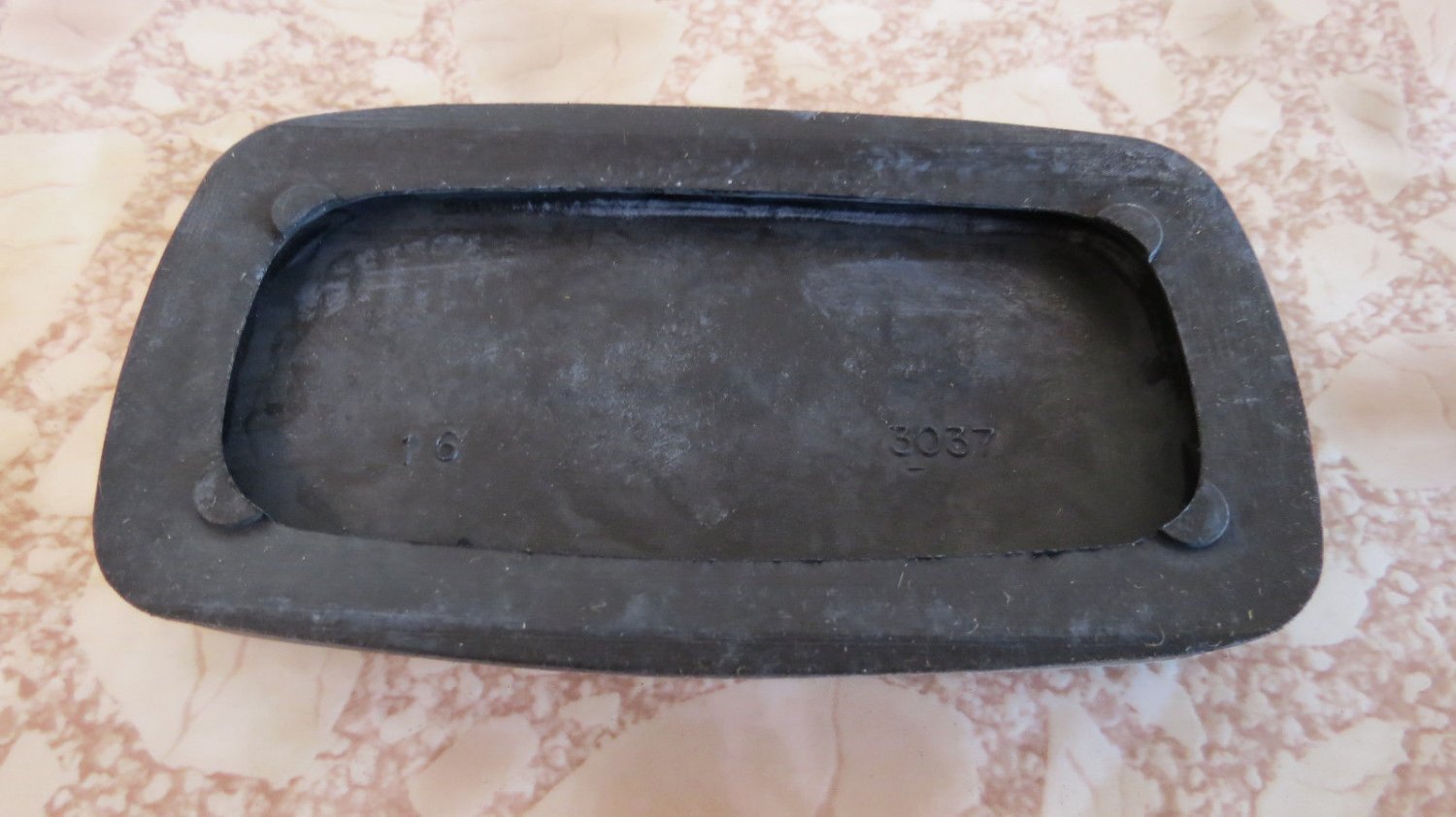 HARLEY Davidson Brake Pedal Rubber Pad FL Big Twin 3696467 OEM NOS