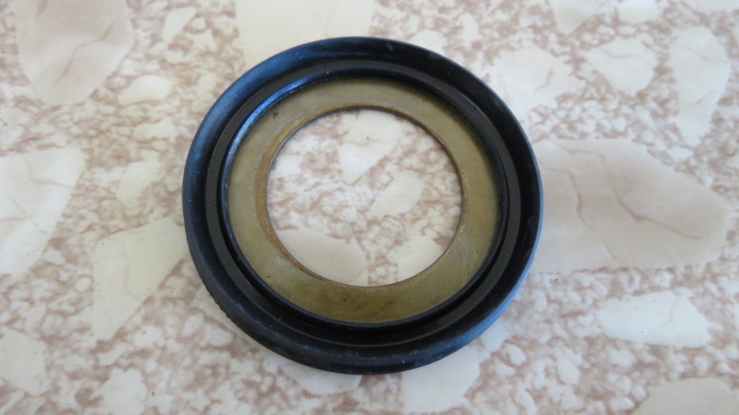 HARLEY 4818401 TAPERED ROLLER BEARING SEAL NOS OEM