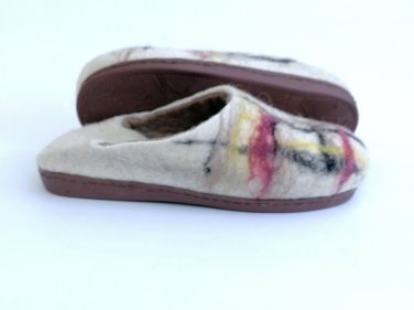 Felt slippers with sole Handmade Slippers * Unisex Wool slippers