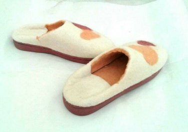 US10 Women Felt slippers * Handmade house shoes * Felted mules * Hearts