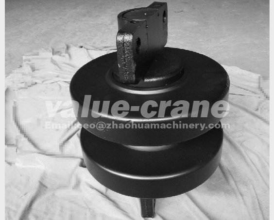 Crawler crane bottom roller Hitachi Sumitomo SCX800-2 track roller guidence system.