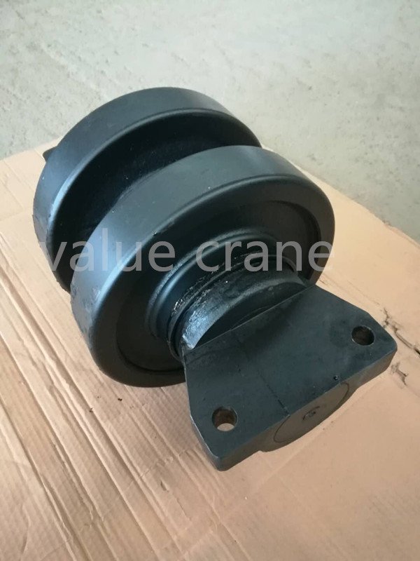 Sumitomo LS120 track roller crawler crane bottom roller with heat treatment.