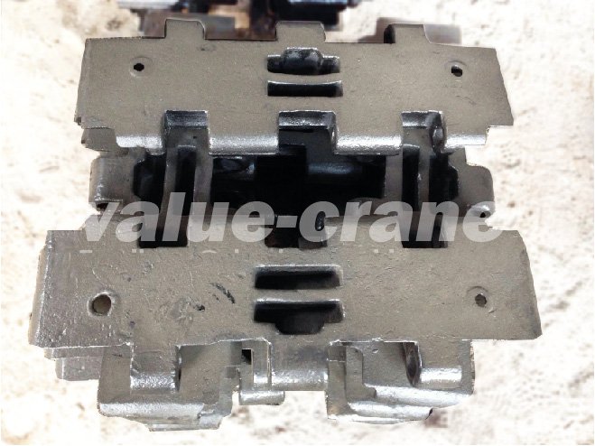 BMS1200HD crawler crane casting plate track pad track shoe .