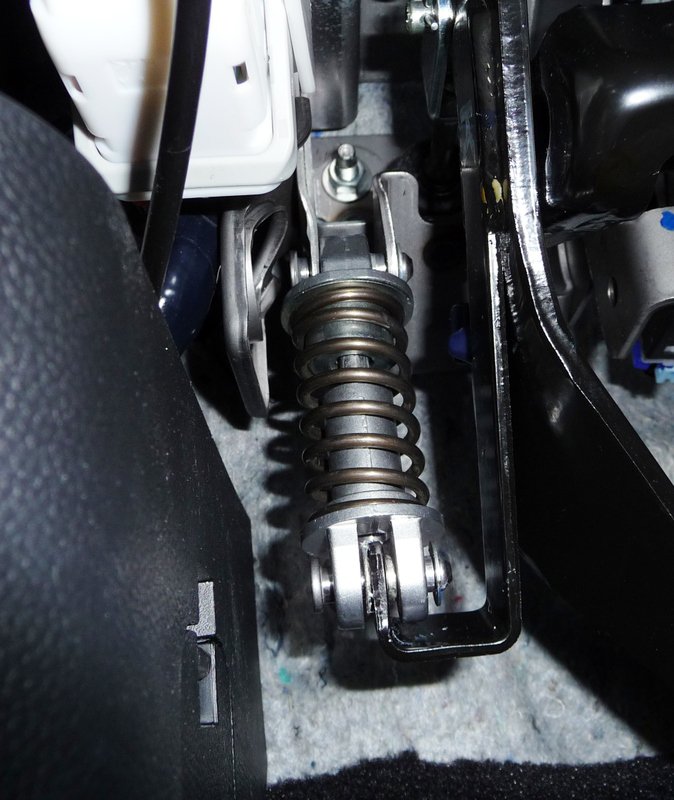 CLUTCH PEDAL ASSIST SPRING FOR INFINITI G37 G37S G35* NISSAN 370Z 370 Z 6MT