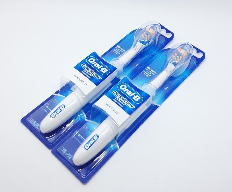 Set Of 2 Oral B Cross Action Power Electric Soft Toothbrush 5392